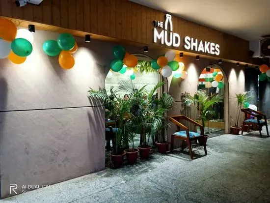 The Mud Shakes Kamla nagar