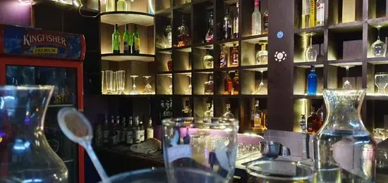 3 The Lounge Bar