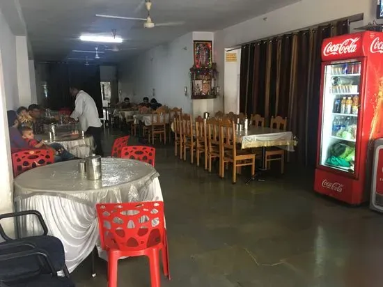 Ramnivas Hotel & Restaurant