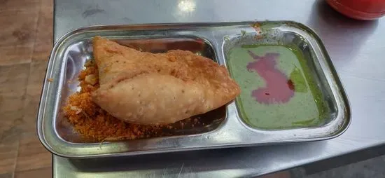 Shree Siddhivinayak VadaPav