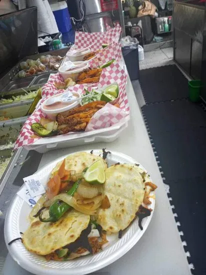 Taqueria el dollar 4