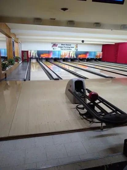 LeElla Lanes