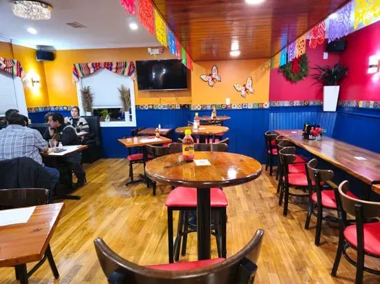 Los Jalapenos Mexican Grill