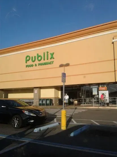 Publix Super Market on 113th Street