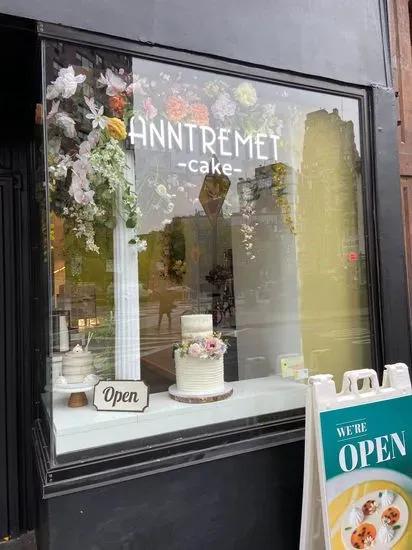 AnnTremet Cake