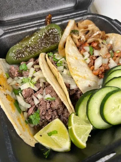 Tacos La Familia