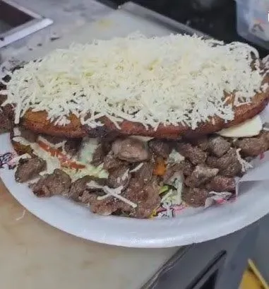 La Mega Burger