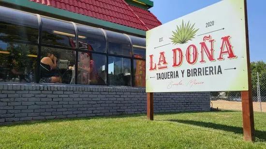 La Dona taqueria y birrieria