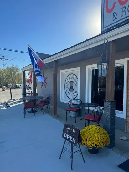 Red Wing Coffee (Roastery) & Sweet Treats Bakery