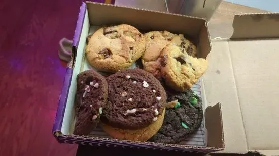 Insomnia Cookies