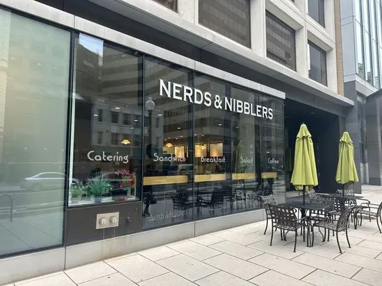 Nerds & Nibblers