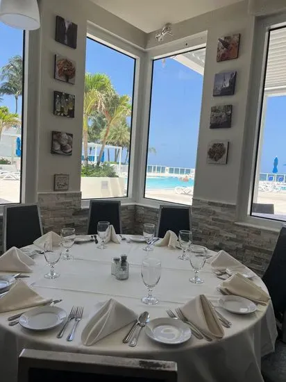 Acqua Bistro