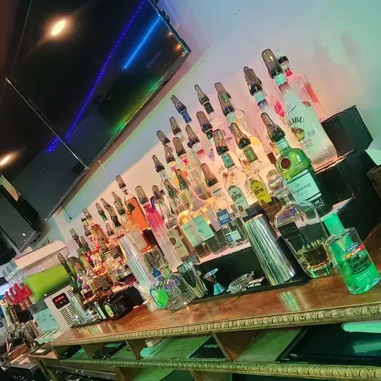 The Village Bar &Grill