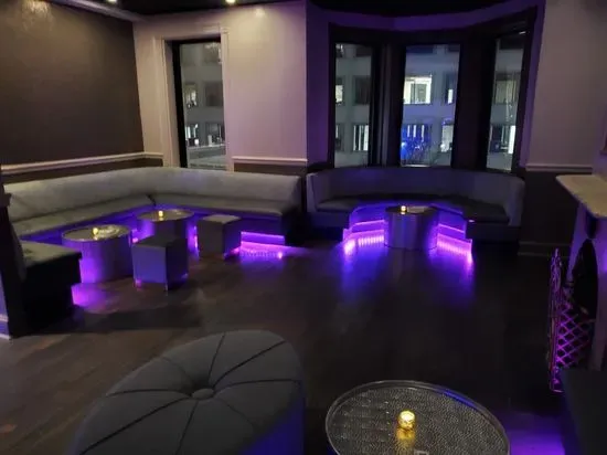 Ozio Restaurant & Lounge