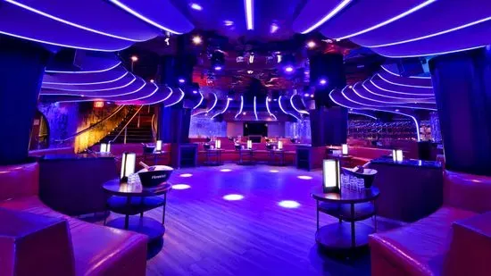 Opera Ultra Lounge