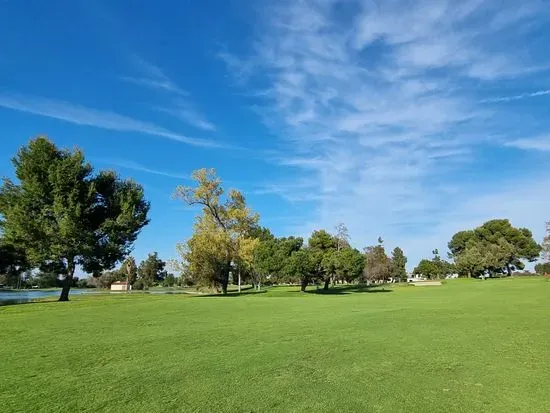 The House Bar & Grill at Lakewood Golf Course