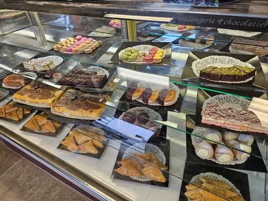 ESM Fine Cakes & Pastries