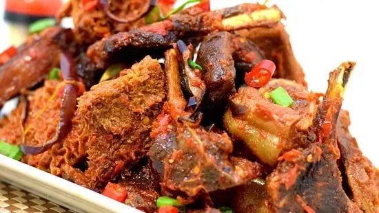 Mummy's Nigerian Kitchen - Delivery & Pickup Only