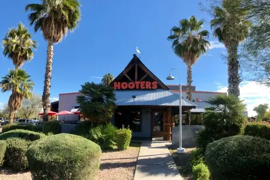 Hooters