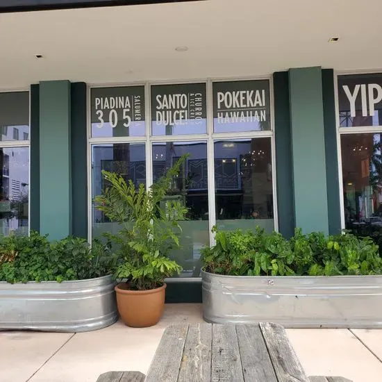 Pokekai Doral Yard