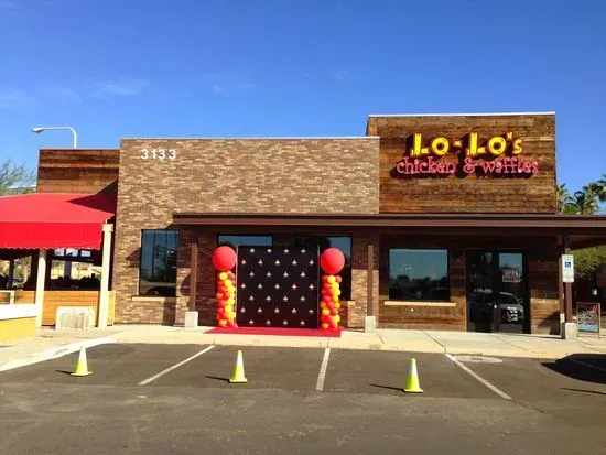 Lo-Lo's Chicken and Waffles