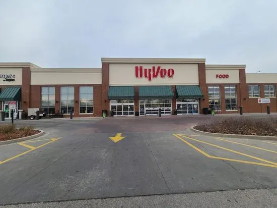 Hy-Vee Grocery Store