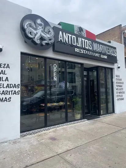 Antojitos Marineros