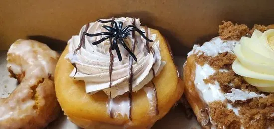 Swillerbees Craft Donuts & Coffee in Ormond