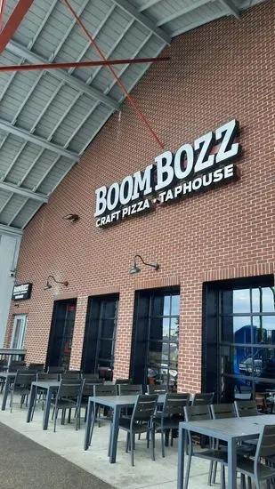 BoomBozz Craft Pizza & Taphouse - East Nashville