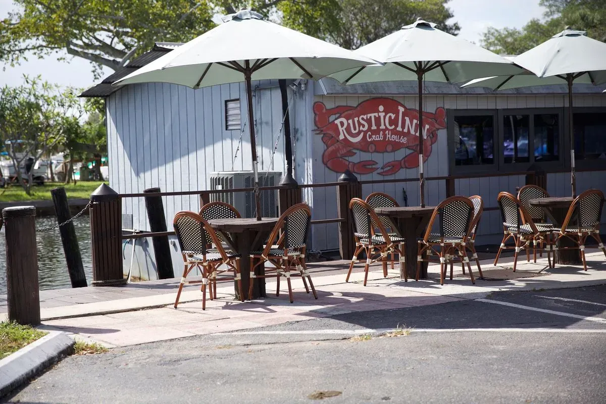 Rustic Inn Crabhouse | Fort Lauderdale, FL | Checkle